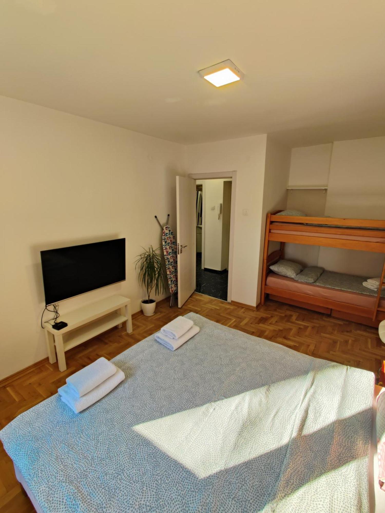 Ana Apartment Novi Sad Dış mekan fotoğraf